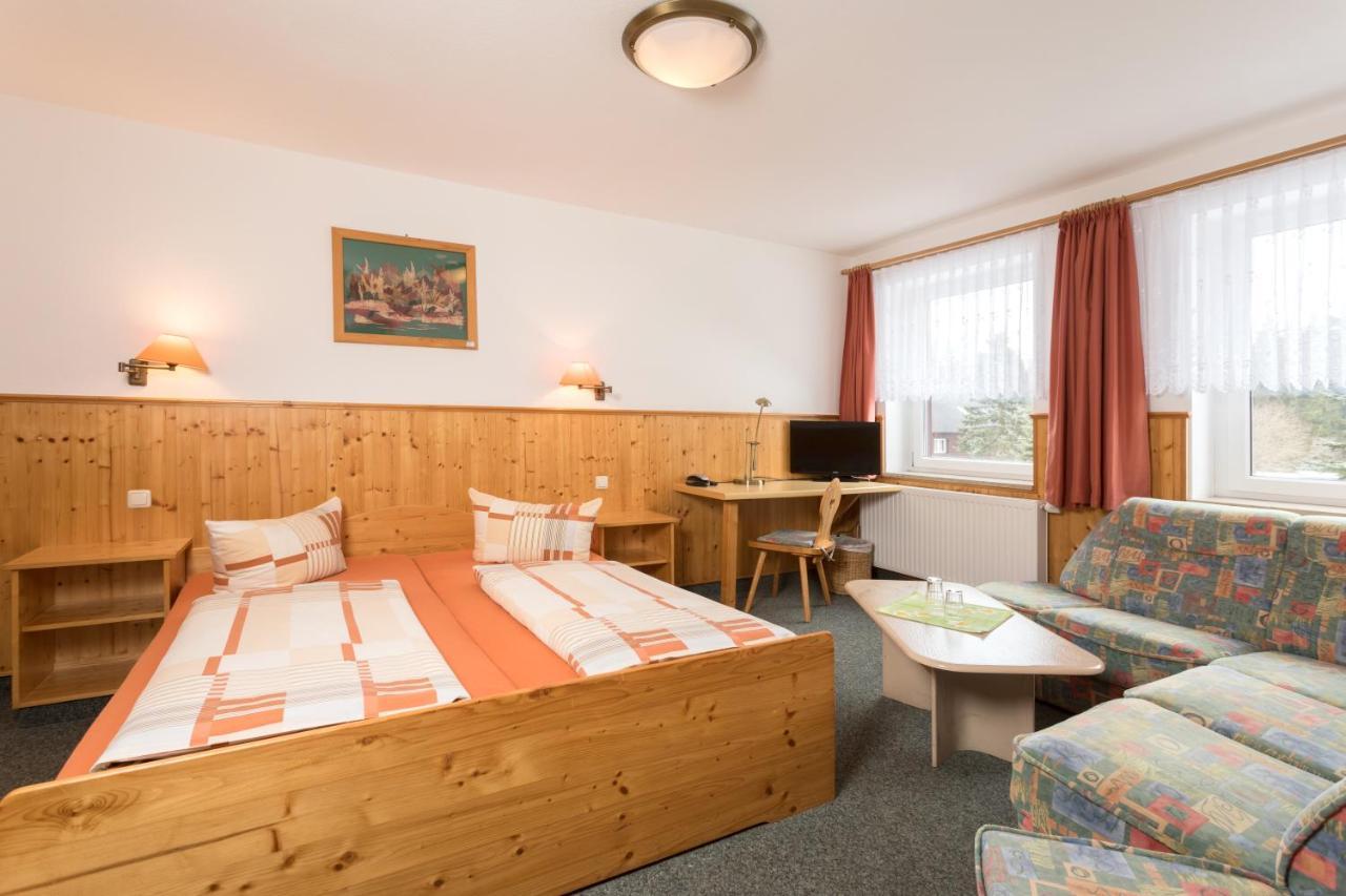 Hotel Sportpark Rabenberg à Breitenbrunn/Erzgeb. Extérieur photo