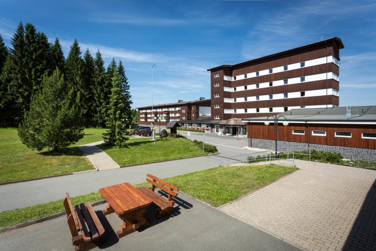 Hotel Sportpark Rabenberg à Breitenbrunn/Erzgeb. Extérieur photo